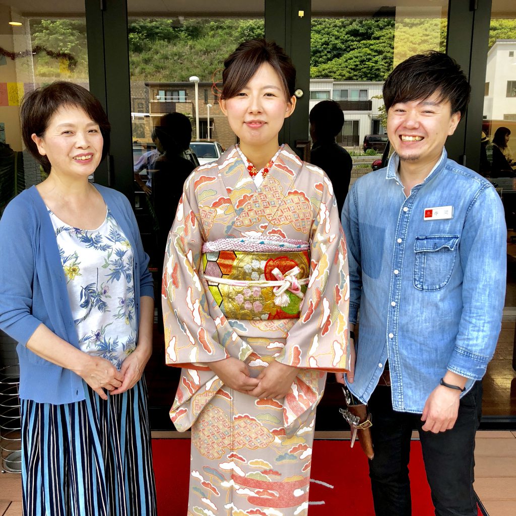 広島県廿日市市にある美容室のプロッソル廿日市店で結納のヘアセットと着付けをしました！