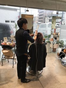 広島県廿日市市にあるプロッソル廿日市店の撮影でカットとオーガニックカラーとリュミエリーナのアイロンで仕上げました！