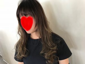 広島県広島市安佐南区大町にある美容院・美容室・ヘアサロンプロッソル大町店スタイリスト金澤篤志のヘアスタイル　ハイトーングラデーション　ミルクティーカラー